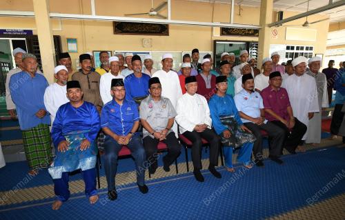 JB04_12042018_TPM_SOLAT_JUMAAT_BN201804104778