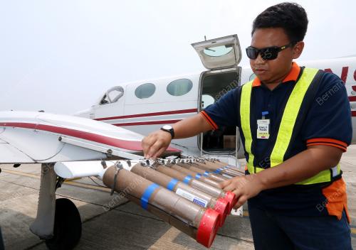 JB04_12102015_BENIH_AWAN