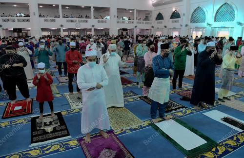 MASJID SULTAN ISKANDAR BANDAR DATO ONN