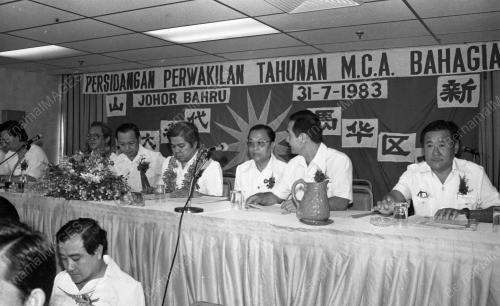 JB04_14012015_PERSIDANGAN_MCA