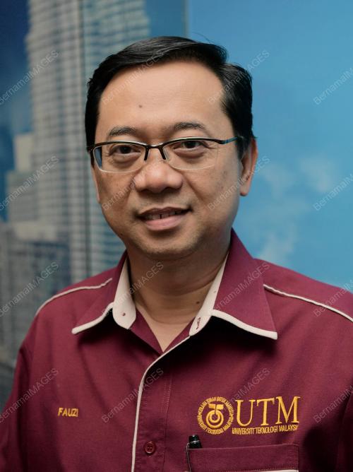 PROFESOR TS. DR AHMAD FAUZI ISMAIL