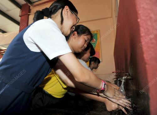 JB04_15042015_CHIEN_CHI-_HFMD