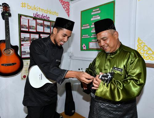 JB04_15052019_UKULELE_BN201905159754