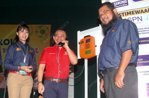 DR MASZLEE MALIK