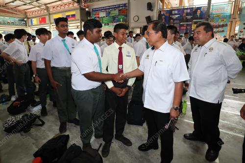 AZMAN ADNAN