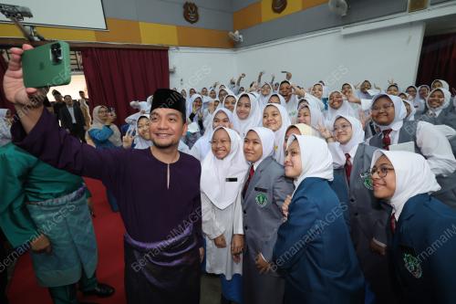 DATUK ONN HAFIZ GHAZI