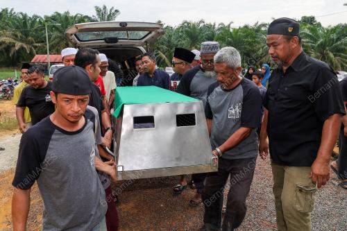 PENGEBUMIAN MANGSA KEBAKARAN