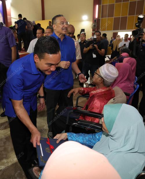 DATUK SERI HISHAMMUDDIN TUN HUSSEIN