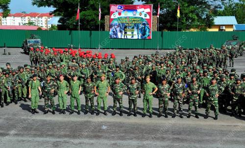 JB04_16112012_EKSESAIS_BERSAT