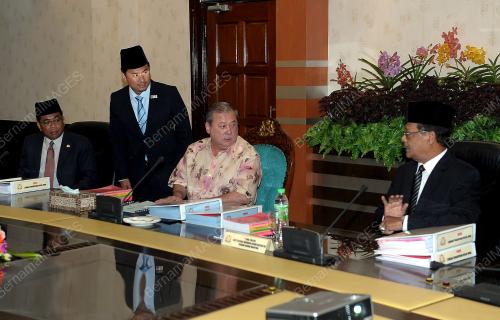 JB04_16112015_SULTAN_IBRAHIM