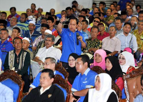 JB04_17022015_AHMAD-GST
