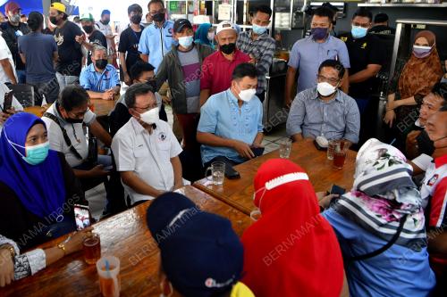 DATUK SERI MOHD SHAFIE APDAL
