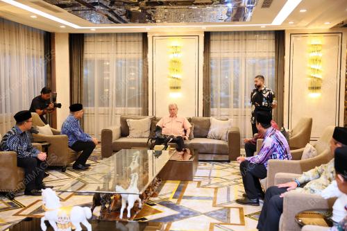 SULTAN IBRAHIM ALMARHUM SULTAN ISKANDAR  