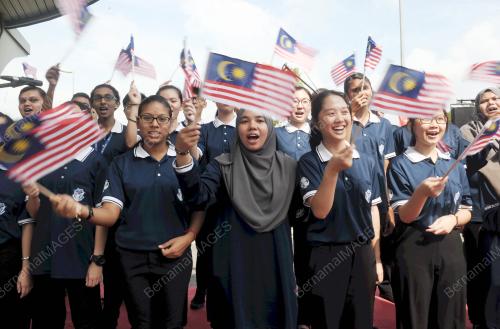 JB04_17082016_JALUR_GEMILANG