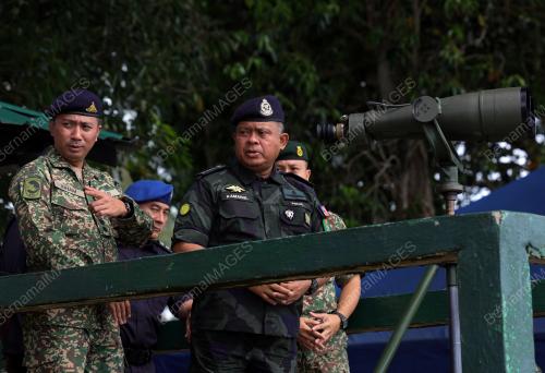 DATUK KAMARUL ZAMAN MAMAT