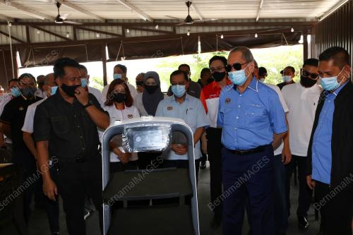 DATUK SERI DR WAN JUNAIDI TUANKU JAAFAR