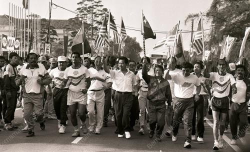 LARIAN BENDERA SEMPENA KEMERDEKAAN