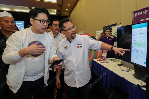 DATUK CHE MURAD SAYANG RAMJAN 