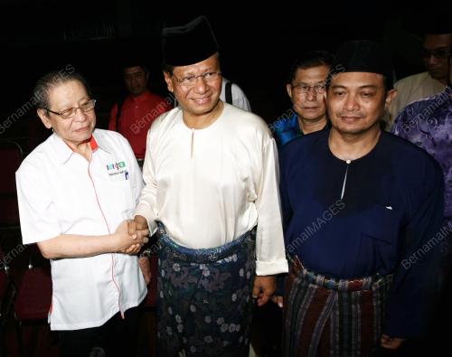 JB04_20042013_PENAMAAN_CALON