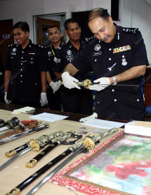 DATUK MOHD MOKHTAR MOHD SHARIFF