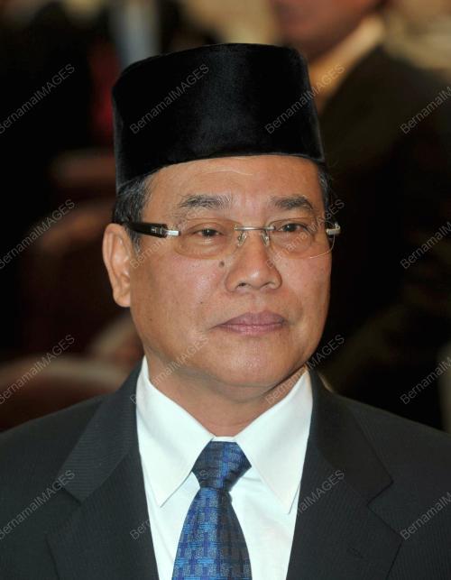 JB04_20062013_PELANTIKAN_SPEAKER