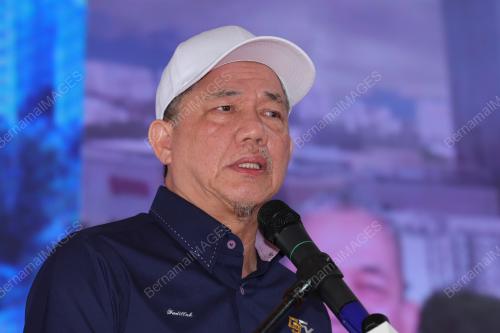 DATUK SERI FADILAH YUSOF  