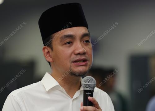 DATUK ONN HAFIZ GHAZI