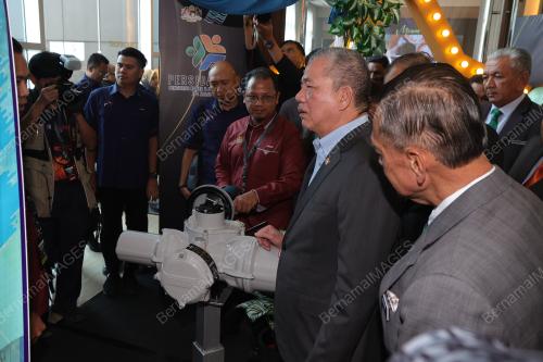 DATUK SERI FADILAH YUSOF  