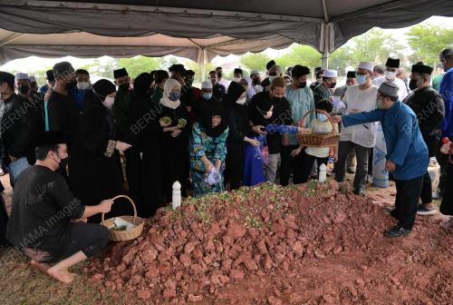 DATUK OSMAN SAPIAN