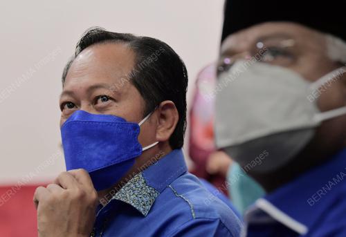 DATUK SERI AHMAD MASLAN