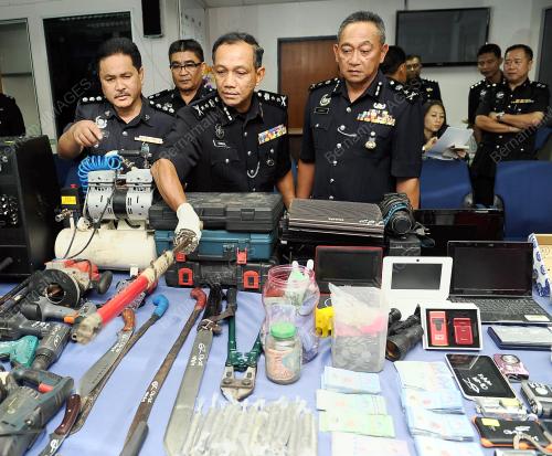 JB04_23042015_POLIS_JOHOR