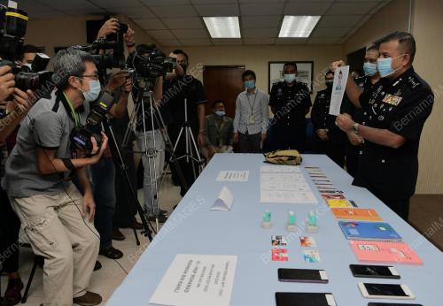 DATUK AYOB KHAN MYDIN PITCHAY