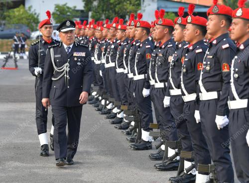 DATUK MOHD KAMARUDIN MD DIN