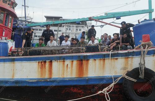 JB04_24052017_NELAYAN_ASING