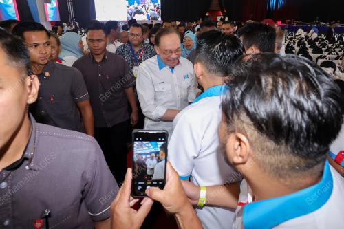 DATUK SERI ANWAR IBRAHIM 