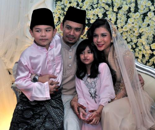 NORMAN HAKIM & MEMEY