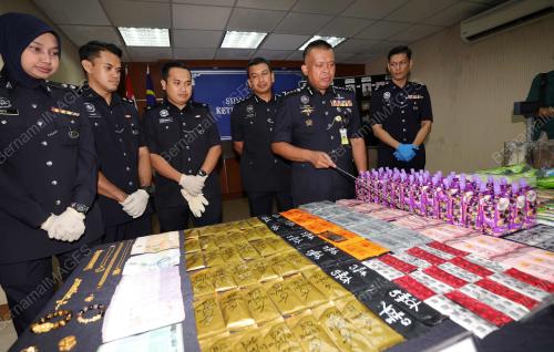 DATUK KAMARUL AZMAN MAMAT