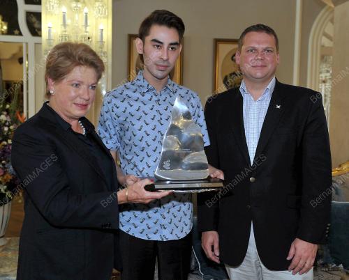JB04_24112014_ISAF_AWARD