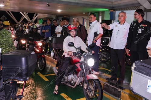 DATUK MAKHZAN MAHYUDDIN 