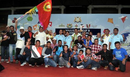 JB04_26022017_LAYANG-LAYANG