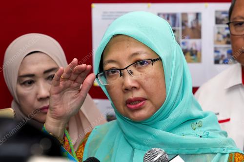 DR ZALIHA MUSTAFA