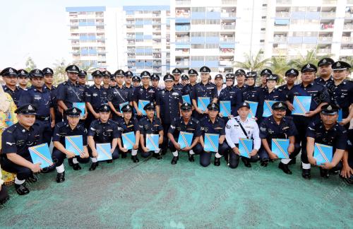 JB04_26052015_POLIS
