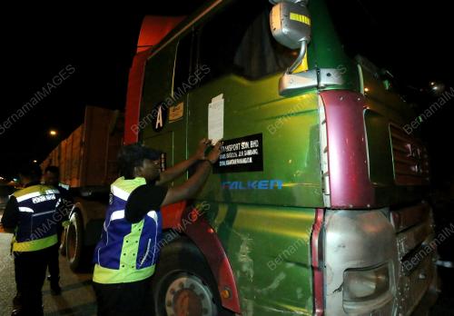 JB04_26052016_OPERASI