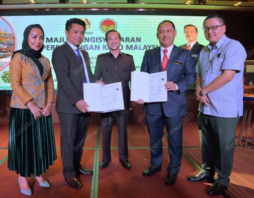DATUK SERI DR WEE JECK SENG