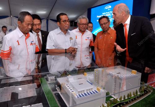 JB04_26102015_PUSAT_DATA_VADS
