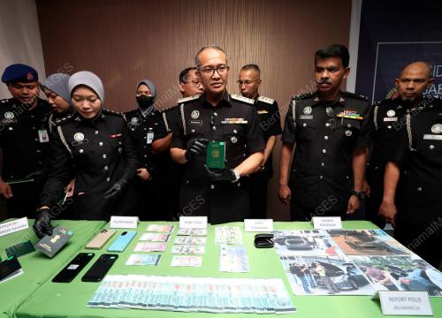 BAHARUDIN TAHIR