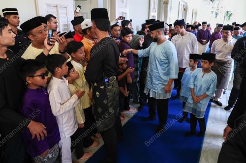 TUNKU MAHKOTA ISMAIL