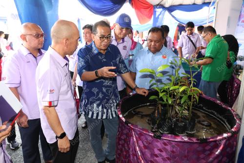 DATUK SERI MOHAMAED KHALED NORDIN