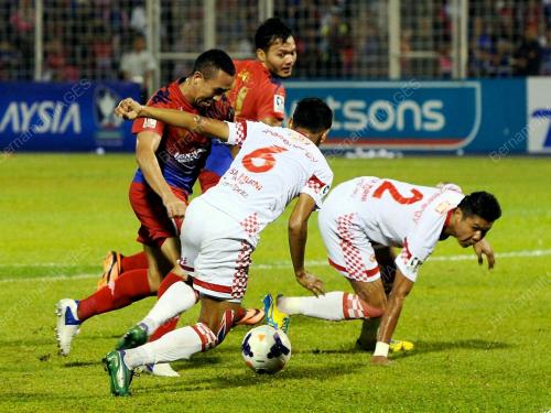 JB04_28092013_PIALA_MALAYSIA