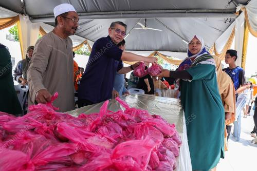 DATUK SERI SALAHUDDIN AYUB 